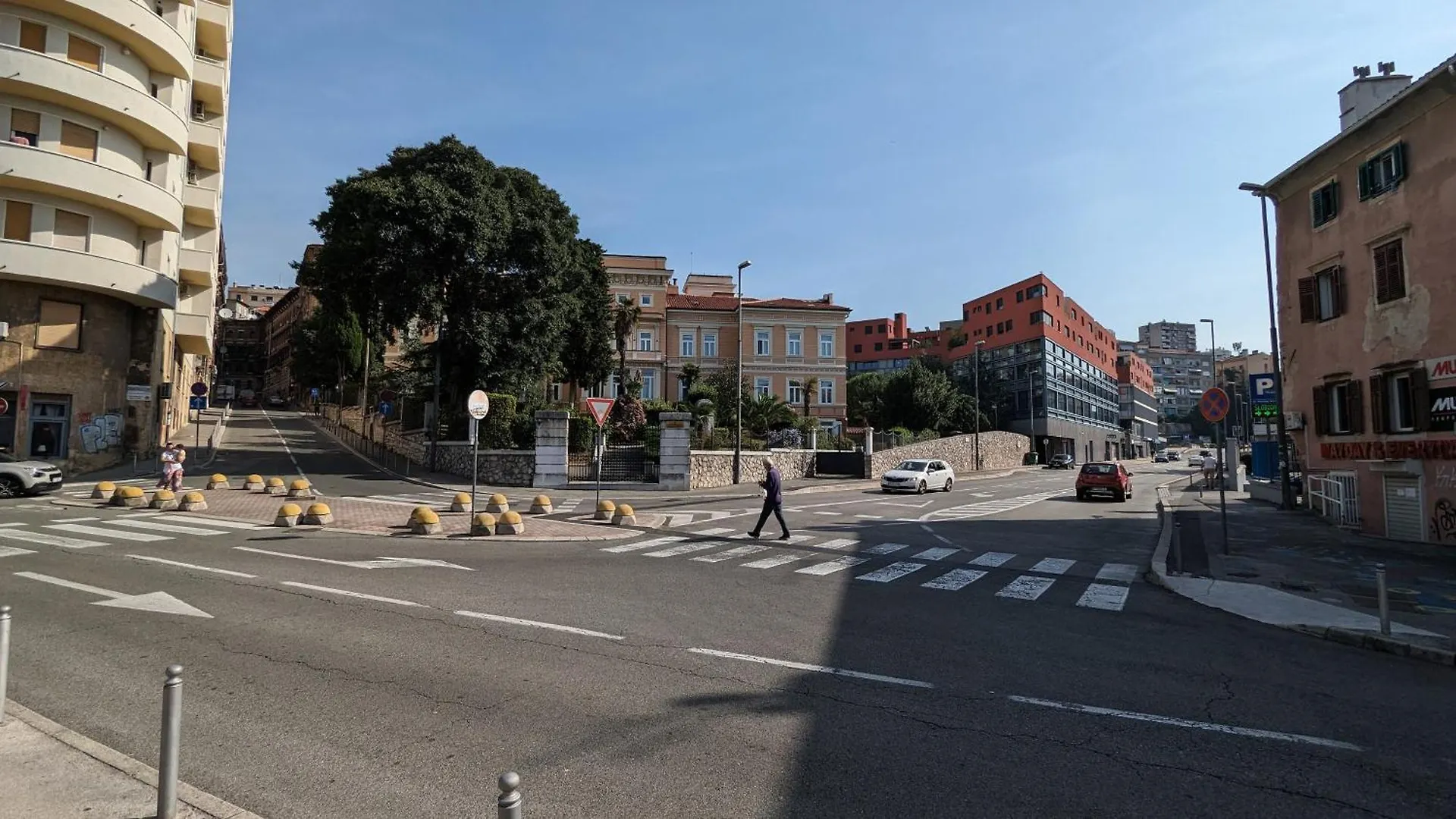 Downtown Fiume, Underground Garage Within The Property Rijeka