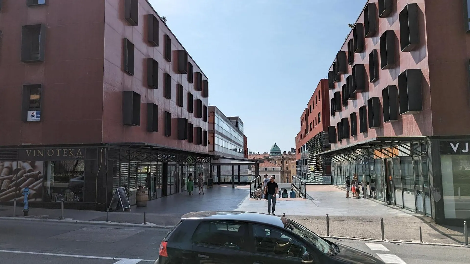 Apartment Downtown Fiume, Underground Garage Within The Property